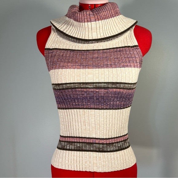 Ribbed Knit Sleeveless Top - XS - Picture 5 of 11